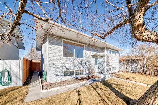 Calgary, AB T2J0A7,304 Acadia DR SE