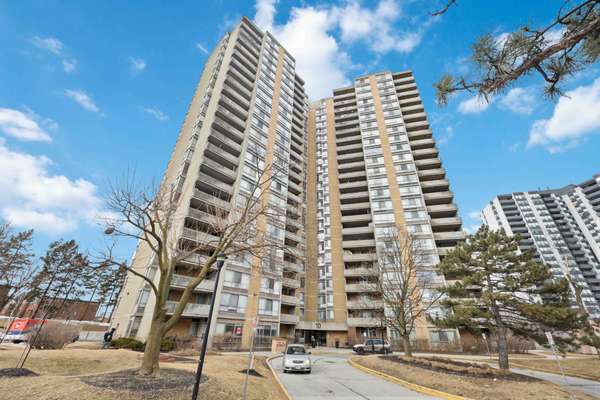 10 Martha Eaton WAY #1701, Toronto W04, ON M6M 5B3