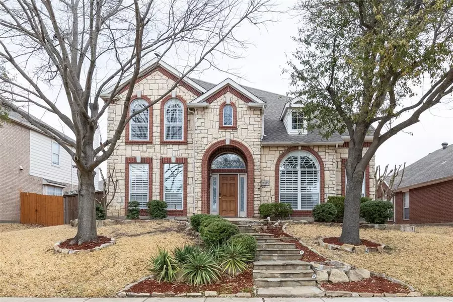 2325 Hunters Run Drive, Plano, TX 75025