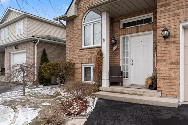 St. Catharines, ON L2S 3Y5,27 Cozocar CRES