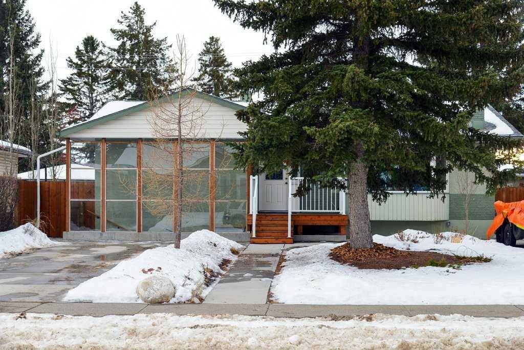 Calgary, AB t3c0h6,5215 8 AVE Southwest