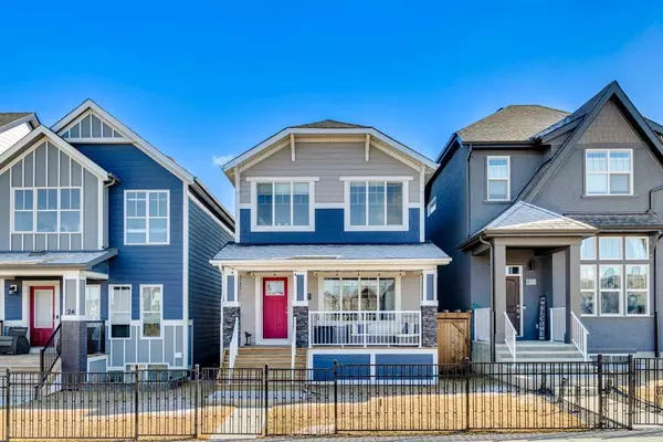 28 Magnolia MT SE, Calgary, AB T3M 2W6