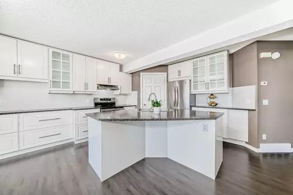 Calgary, AB T2Y 3L2,199 Bridlewood CIR Southwest