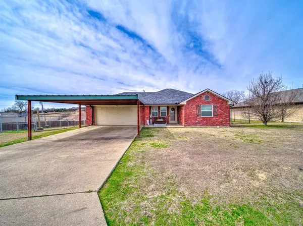 203 Hilltop Circle, Blue Ridge, TX 75424