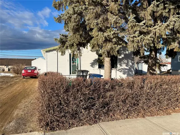 Assiniboia, SK S0H 0B0,211 2nd AVENUE E