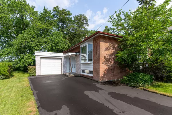 18 Puckeridge CRES #lower, Toronto W08, ON M9B 3A2