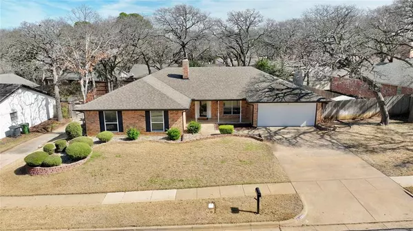 1803 Burr Oak Street, Arlington, TX 76012