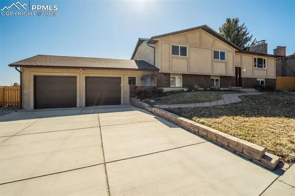 Colorado Springs, CO 80918,5210 Borrego DR