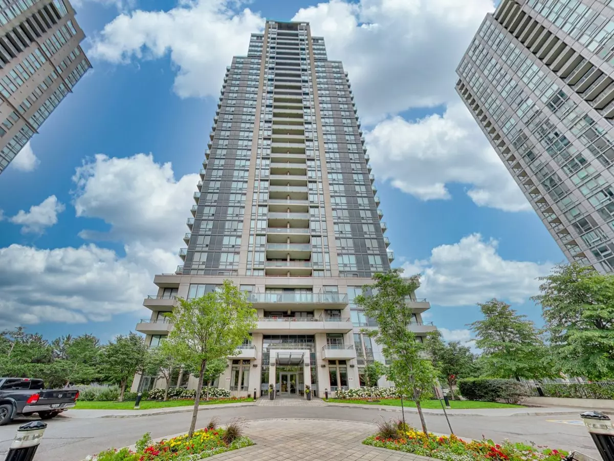 Mississauga, ON L5B 0C1,3515 Kariya DR #906