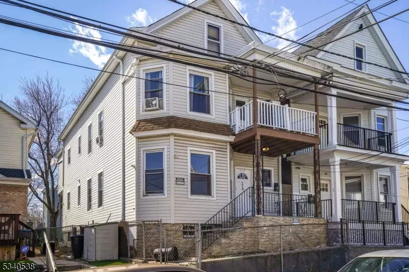 23 Barnert Pl, Paterson City, NJ 07522