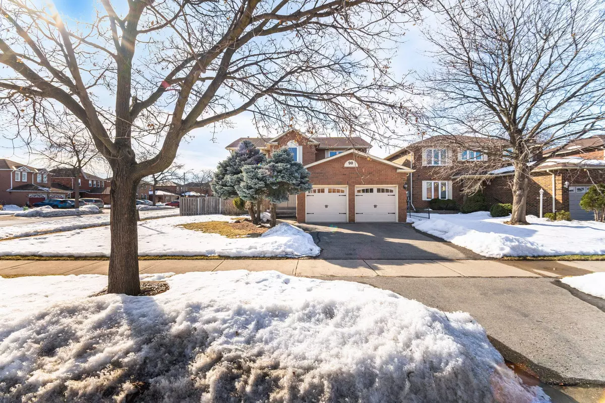 Brampton, ON L6X 3A4,90 Burgby AVE