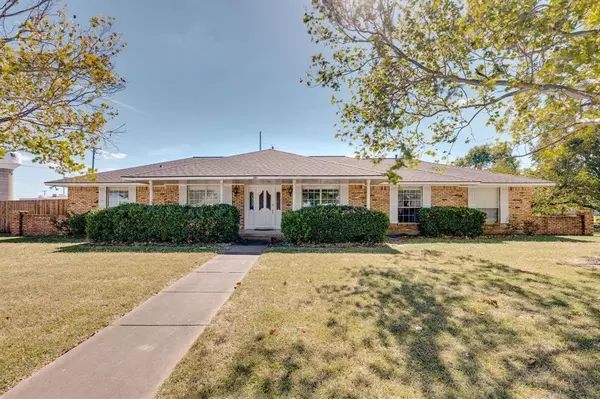 101 Hillcrest Street, Midlothian, TX 76065