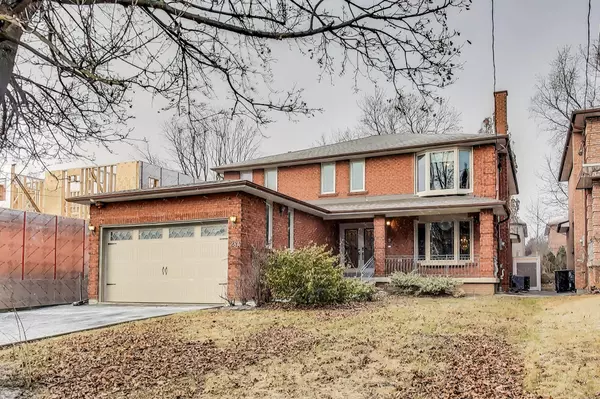 Richmond Hill, ON L4C 6X9,28A Westwood LN