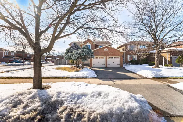 90 Burgby AVE, Brampton, ON L6X 3A4