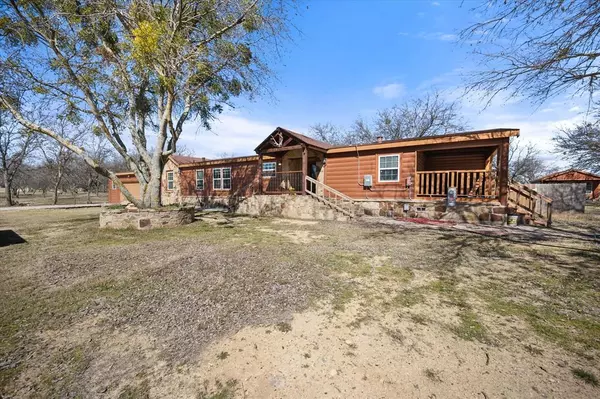 Joshua, TX 76058,7728 County Road 915