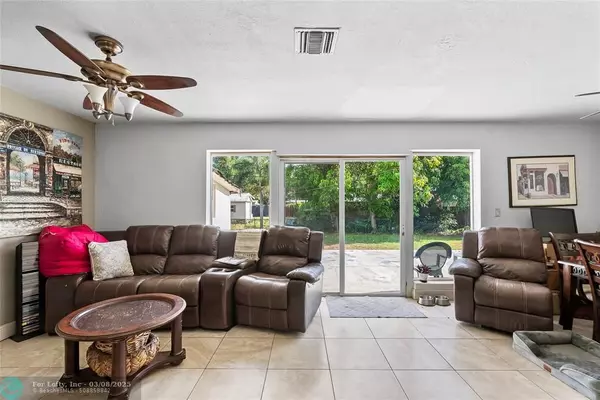 Plantation, FL 33313,6885 NW 14th Ct