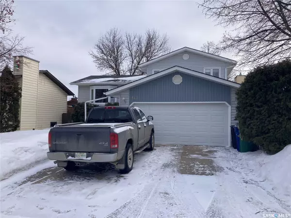 163 RAO CRESCENT, Saskatoon, SK S7K 6V7