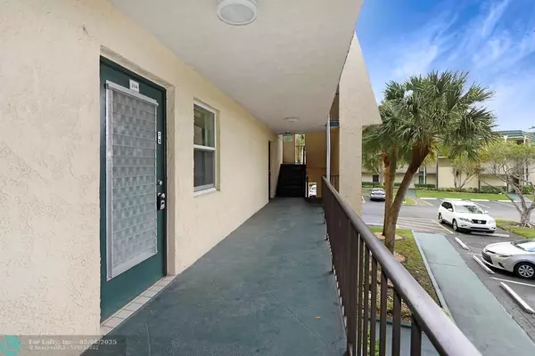 Tamarac, FL 33321,9090 Lime Bay Blvd  #214