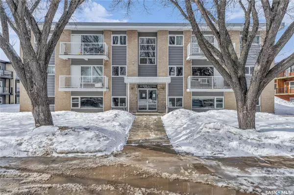 38 Spence STREET #8, Regina, SK S4S 4H4