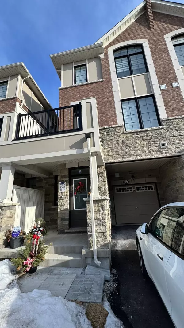 5 Melmar ST, Brampton, ON L7A 5K3