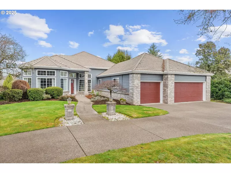 1093 NW BAKER CREST CT, Mc Minnville, OR 97128