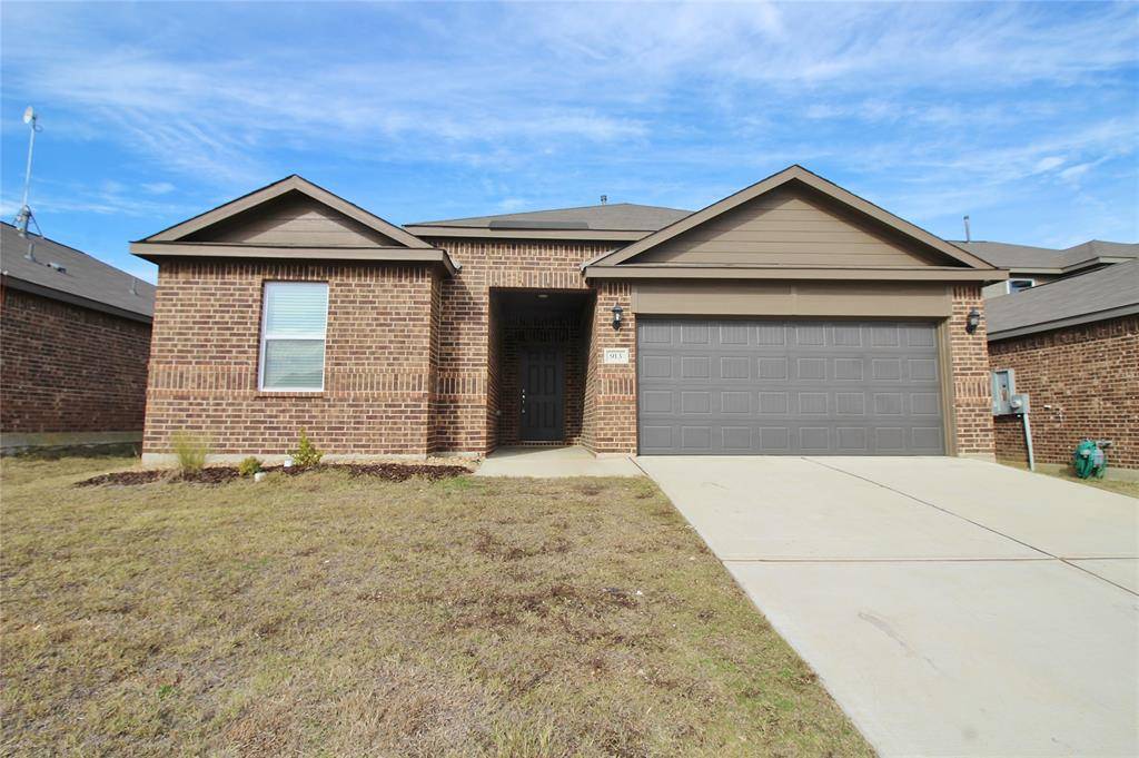 913 Mallorie Lane, Ferris, TX 75125