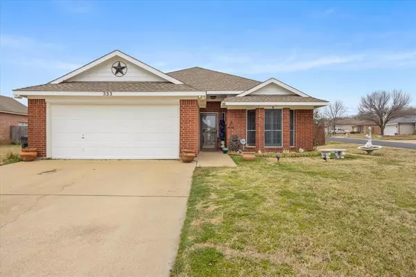 333 Beaumont Drive, Weatherford, TX 76086