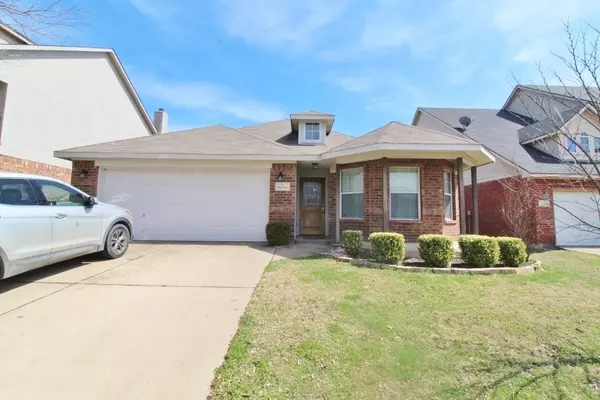 1630 Wildflower Drive, Waxahachie, TX 75165