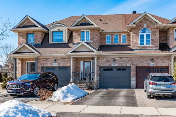 Oakville, ON L6M 5B2,2036 Redstone CRES