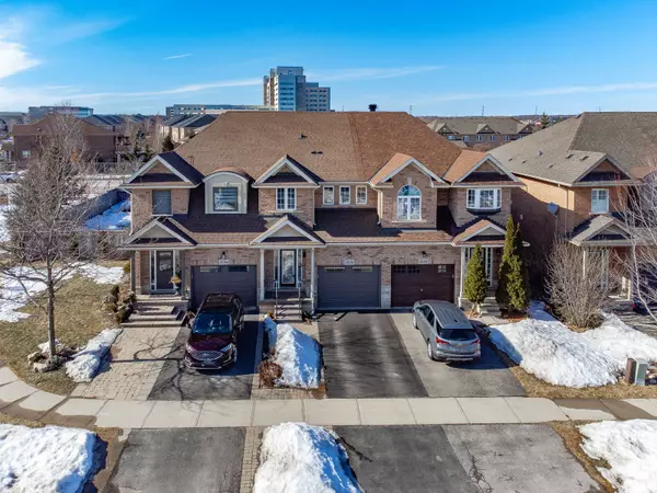 Oakville, ON L6M 5B2,2036 Redstone CRES