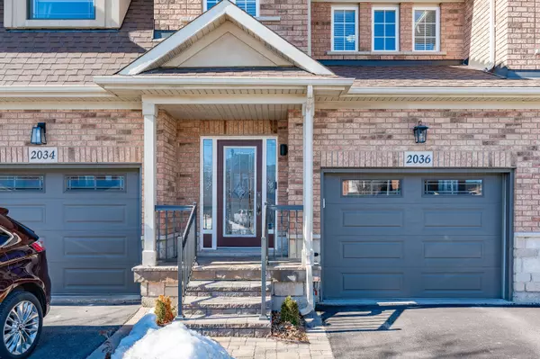 Oakville, ON L6M 5B2,2036 Redstone CRES