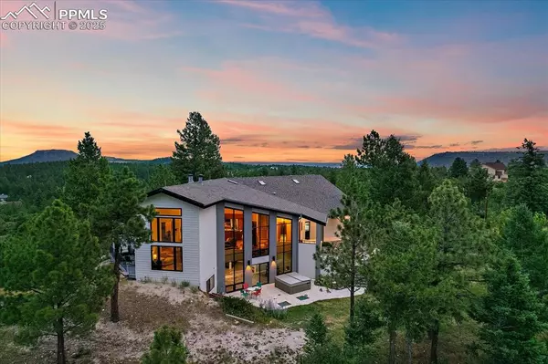 8045 Eagle RD, Larkspur, CO 80118