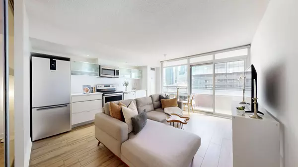 4K Spadina AVE #909, Toronto C01, ON M5V 3Y9