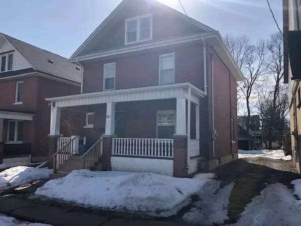 115 Agnes ST, Oshawa, ON L1G 1V3