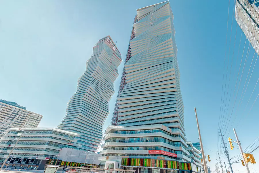 3900 Confederation Pkwy #305, Mississauga, ON L5B 0M3