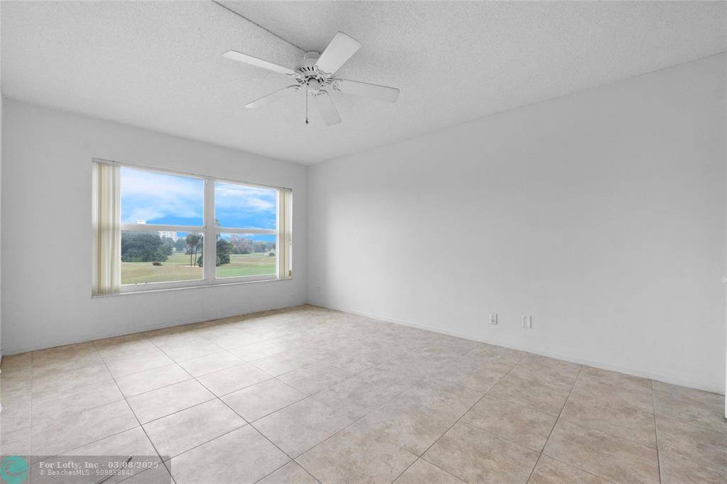 Pompano Beach, FL 33069,2900 N Palm Aire Dr  #303