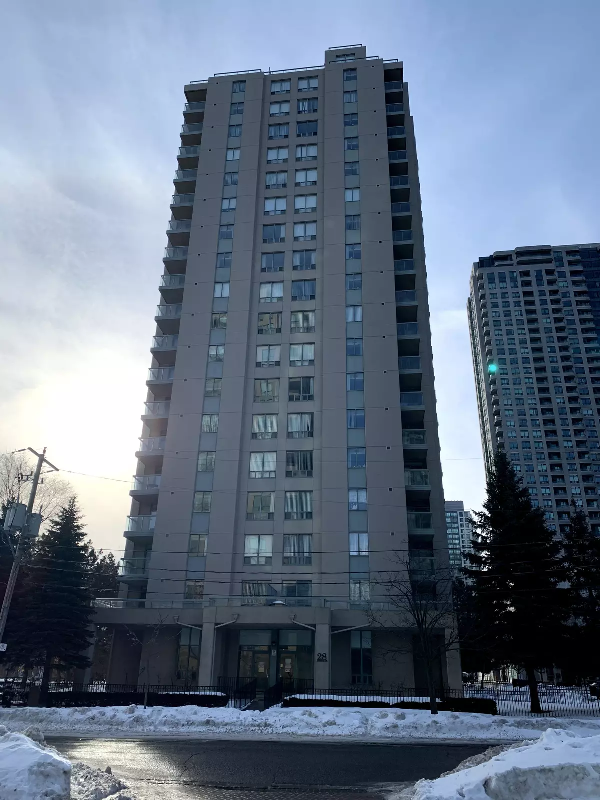 Toronto C14, ON M2N 6Z7,28 Empress AVE #709