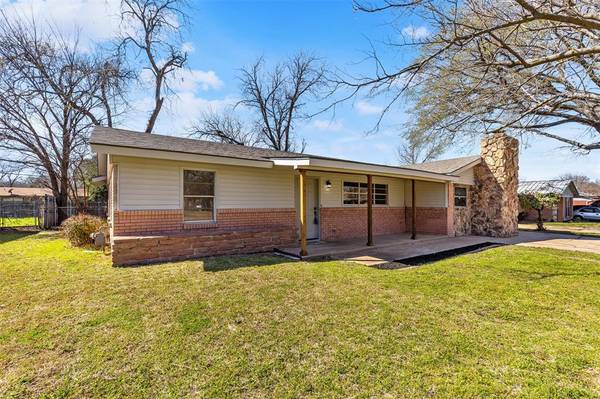 1204 John Reagan Street, Benbrook, TX 76126