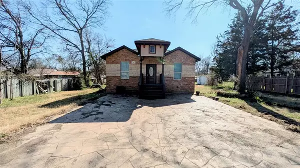 409 Giles Street, Mineola, TX 75773