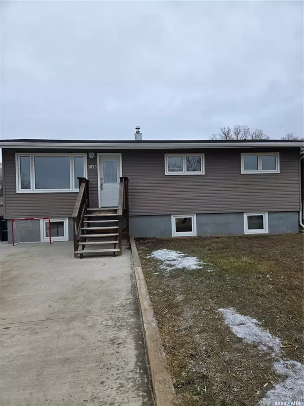 1025 Valley STREET, Estevan, SK S4A 0E2