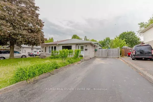 90 Greenmount RD W, Brampton, ON L6S 1T8