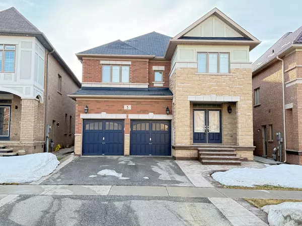 5 Dusk DR, Brampton, ON L6Y 5T7