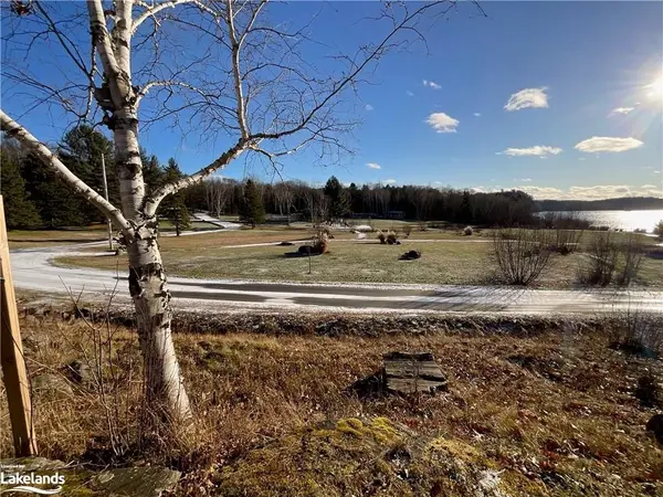 1052 RAT BAY RD #108-8, Lake Of Bays, ON P1H 2J6