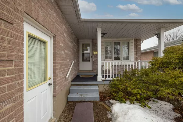 St. Thomas, ON N5R 6C2,98 Carrie CRES