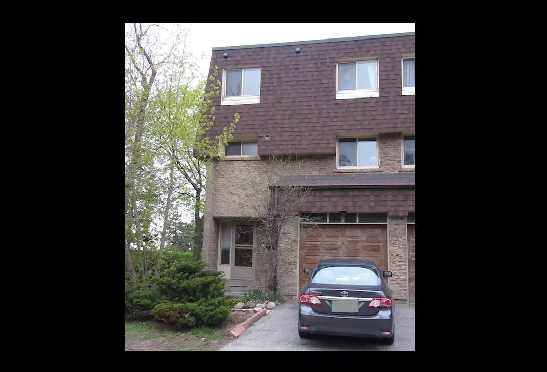 Toronto E05, ON M1W 2L7,15 Huntingwood DR #28