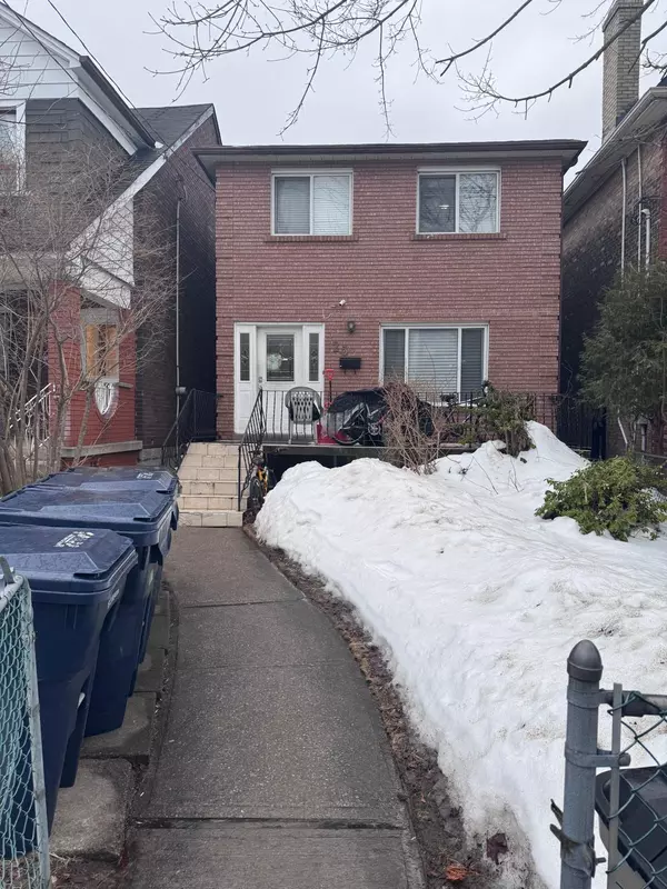 25 Auburn AVE, Toronto W03, ON M6H 2L6