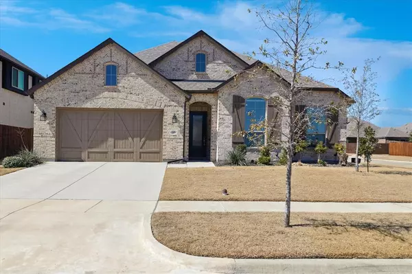 1697 Creek Bluff Court, Waxahachie, TX 75165