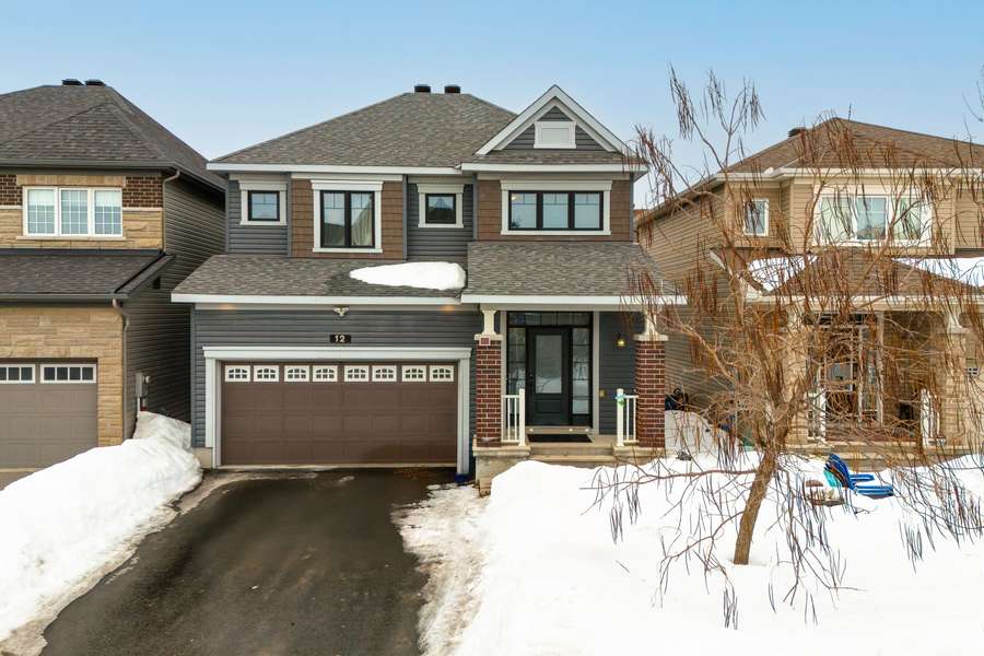 12 Knockaderry CRES, Barrhaven, ON K2C 3H2