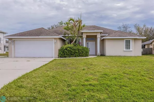 2033 SW Capeador St, Port St Lucie, FL 34953