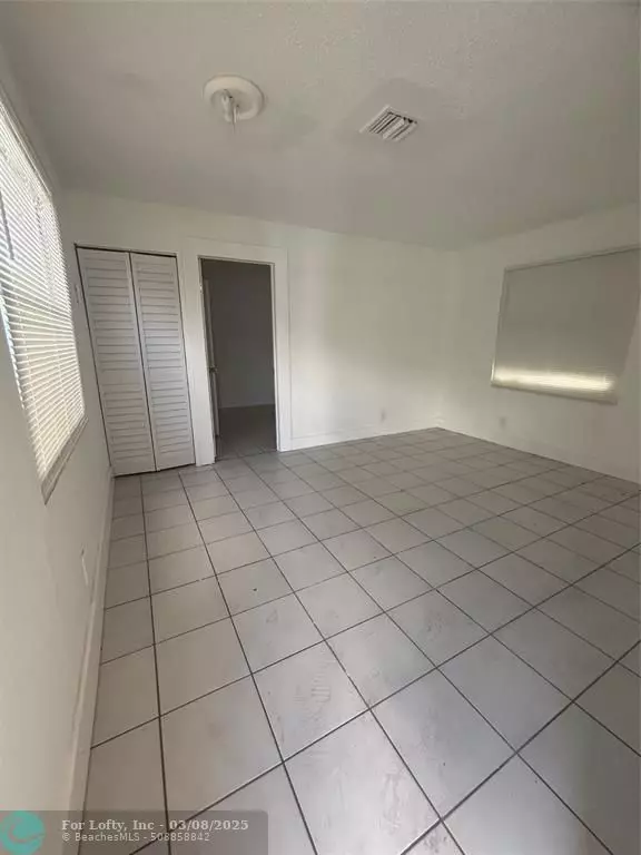 Fort Lauderdale, FL 33311,1020 NW 6th Avenue  #2